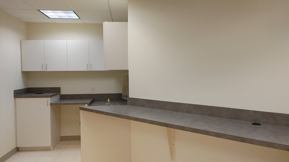 More Photos Of 2237 N Commerce Pky, Weston Office For Lease