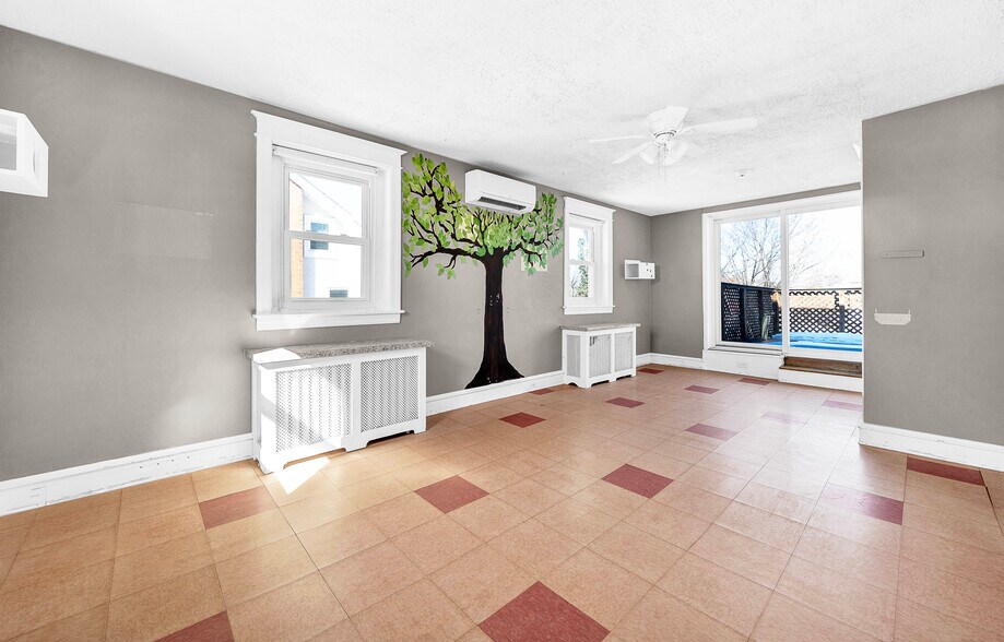 More Photos Of 317 W Johnson Hwy, Norristown Office Residential For Sale