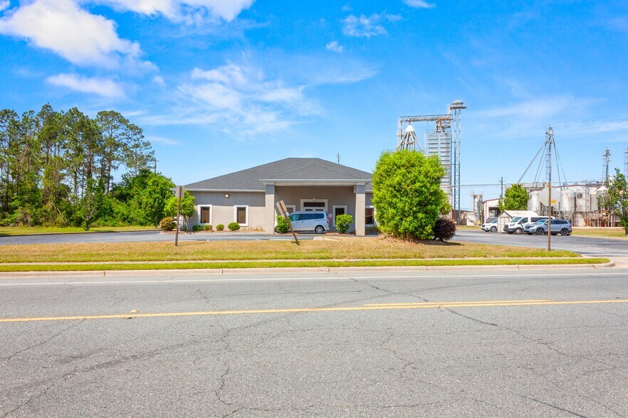 More Photos Of 415 S Dixon St, Alma Healthcare For Sale
