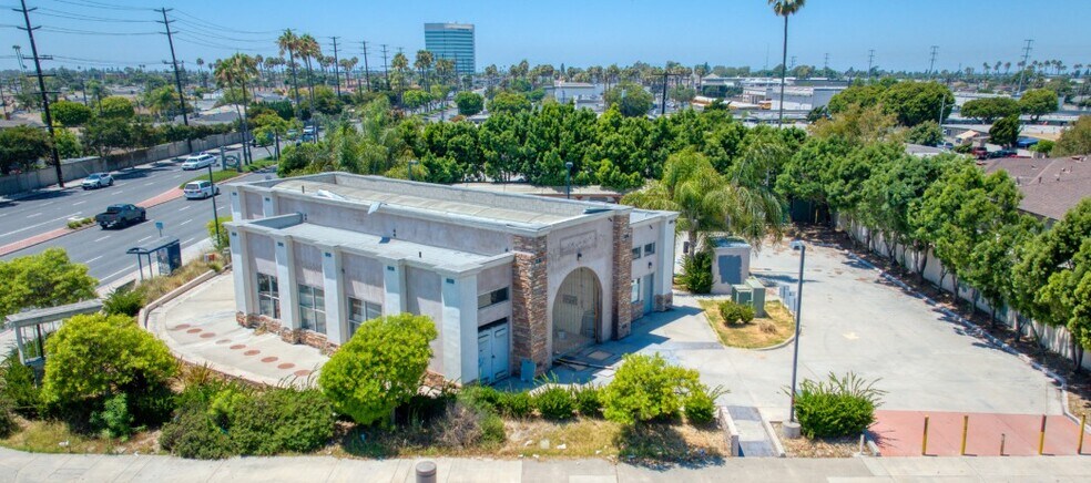 More Photos Of 8471 Warner Ave, Huntington Beach Carwash For Sale