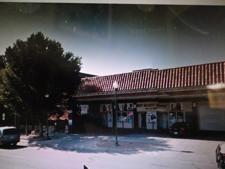 More Photos Of 2526-2536 Independence Ave, Kansas City Storefront For Sale