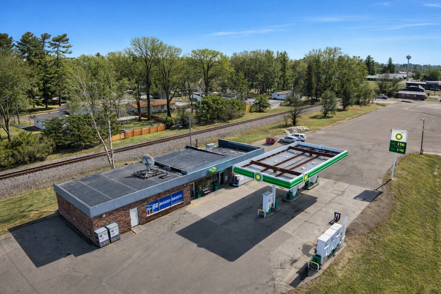 More Photos Of 209 Main Ave N, Braham Service Station For Sale