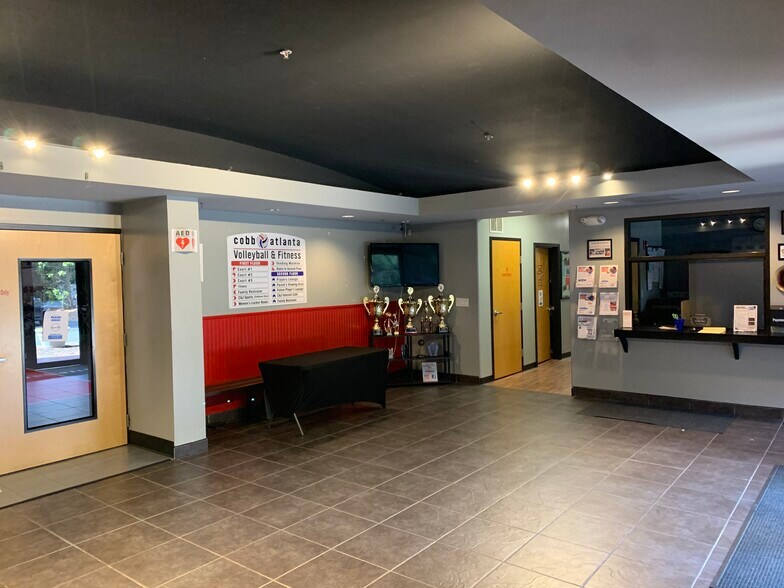 More Photos Of 1880 W Oak Pky, Marietta Loft Creative Space For Lease