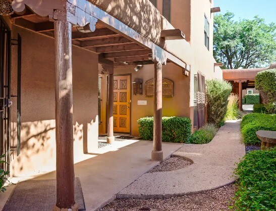 More Photos Of 1464 S Saint Francis Dr, Santa Fe Office For Sale