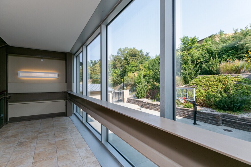 More Photos Of 1632 McCain Ln, Manhattan Sorority Fraternity House For Sale