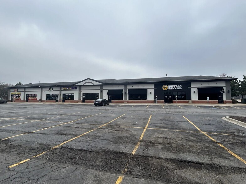 More Photos Of 18311 N Creek Dr, Tinley Park Office For Lease