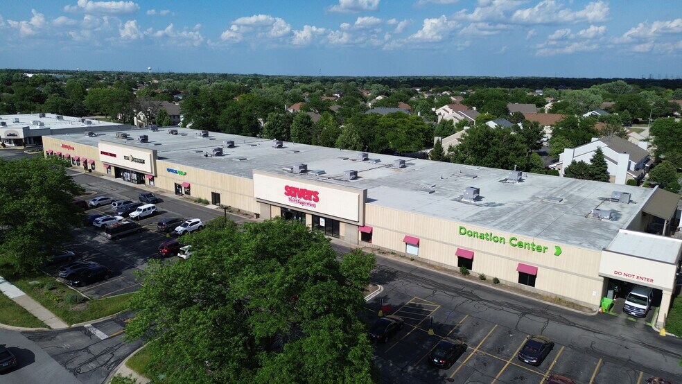 More Photos Of 15601-15625 S 94th Ave, Orland Park Unknown For Lease