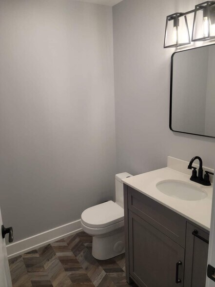 More Photos Of 15 Sudbrook Ln, Pikesville Loft Creative Space For Lease