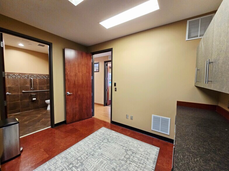 More Photos Of 3525 Plymouth Blvd, Plymouth Office Residential For Sale