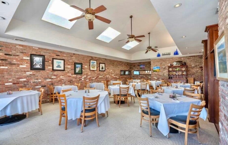 More Photos Of 62375 Rt-25, Southold Restaurant For Sale