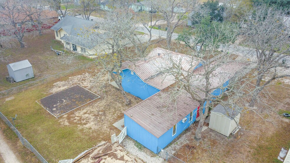 More Photos Of 105 Ward St, Cuero Daycare Center For Sale