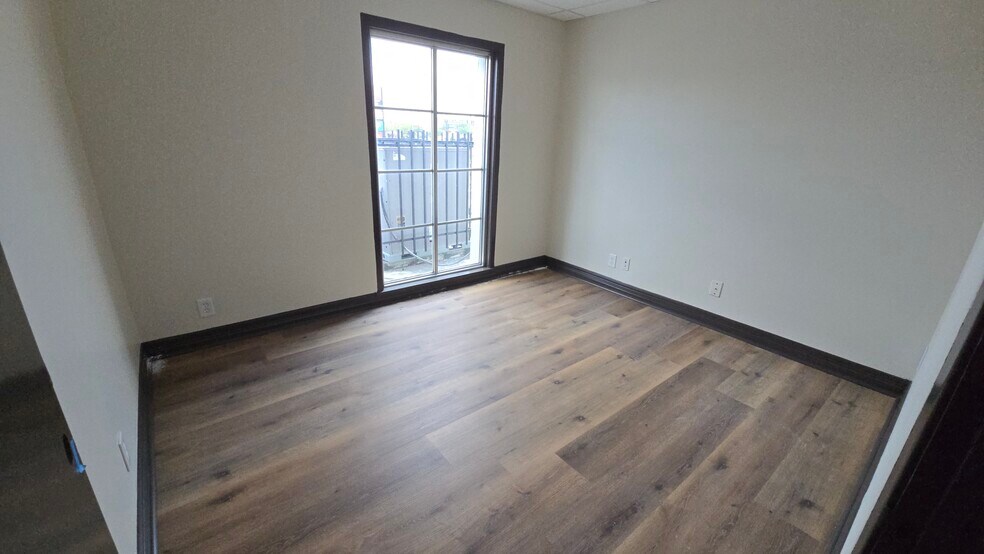 More Photos Of 3409 Spencer Hwy, Pasadena Office For Lease