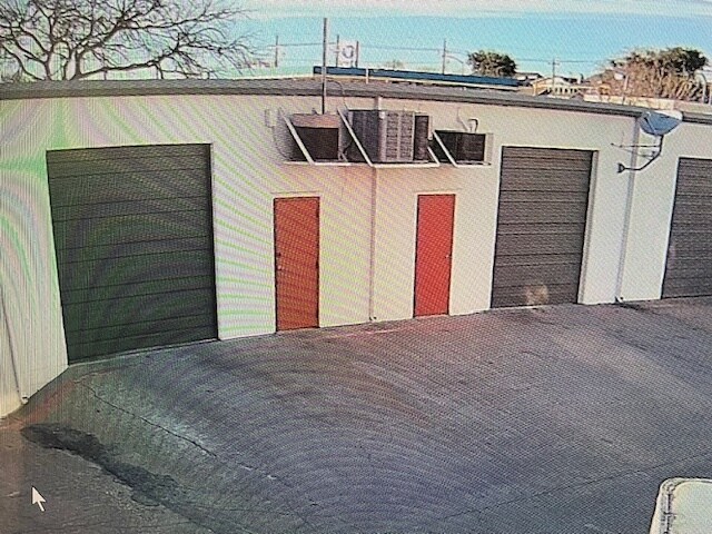 More Photos Of 1702 S State Highway 121, Lewisville Self Storage For Lease