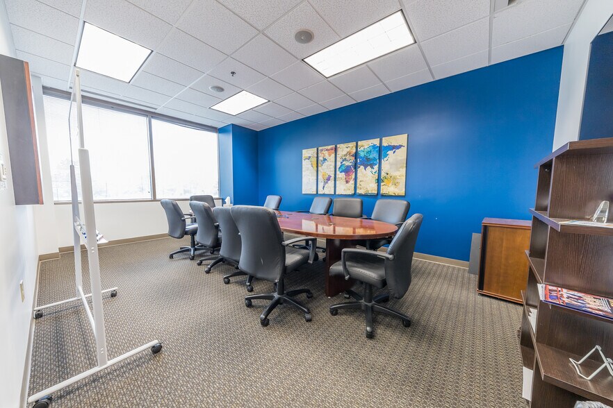 More Photos Of 6201 Corporate Dr, Indianapolis Office For Sale