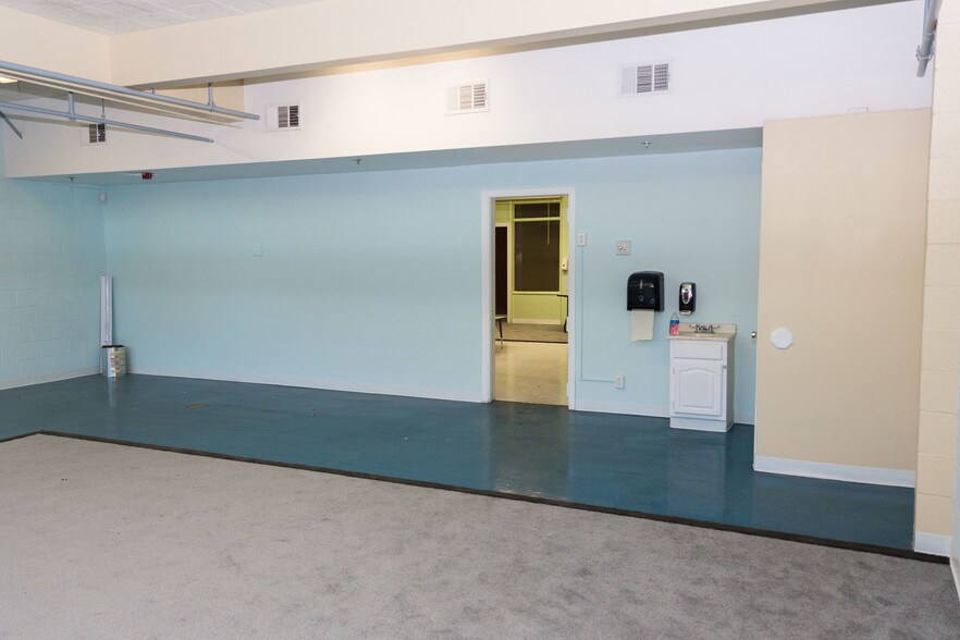 More Photos Of 1701 E Oakey Blvd, Las Vegas Religious Facility For Sale