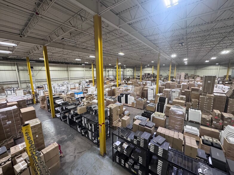 More Photos Of 2605 Kuser Rd, Hamilton Service For Lease