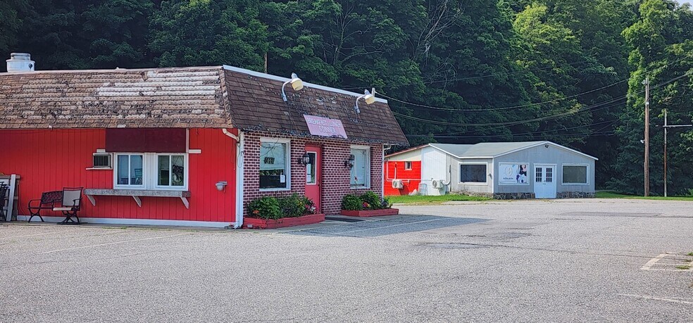 Primary Photo Of , Dover Plains General Retail For Sale