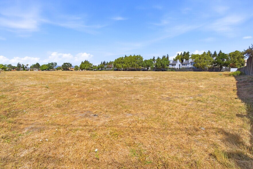 More Photos Of 1798 Blossom Ave, Fairfield Land For Sale