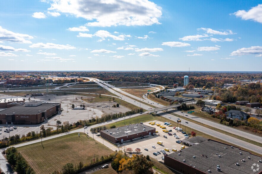 More Photos Of 754 Cincinnati Batavia Pike, Cincinnati Flex For Sale