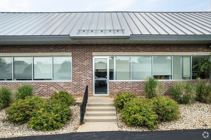 More Photos Of 1212 Fourier Dr, Madison Office For Lease