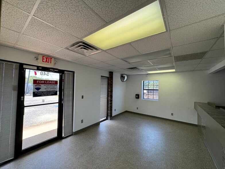 More Photos Of 540 N Main St, Jasper Storefront Retail Office For Lease