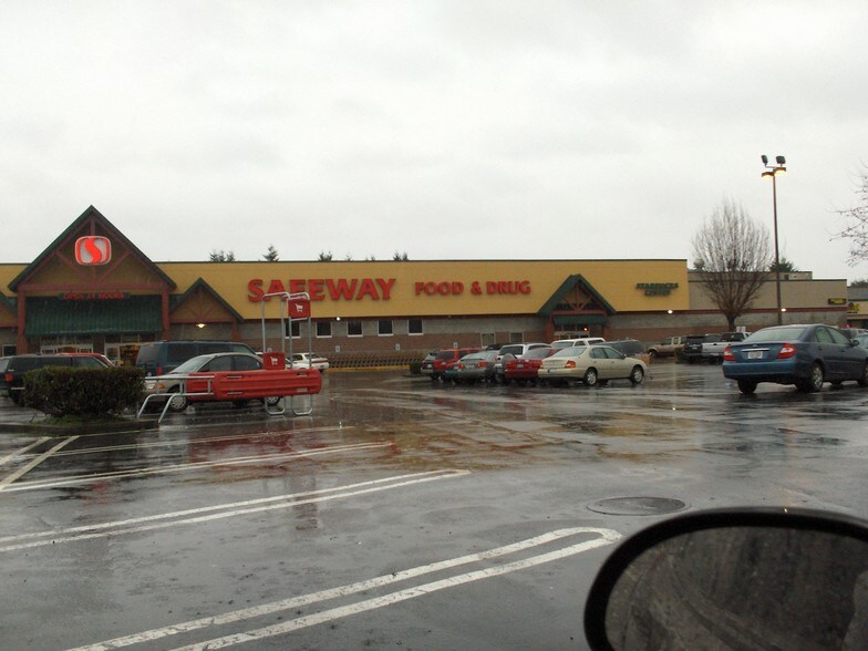 Primary Photo Of 4700-4870 Yelm Hwy SE, Lacey Supermarket For Lease