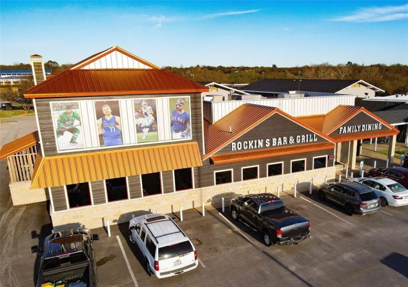 Primary Photo Of 1401 Texas 16, Graham Restaurant For Sale