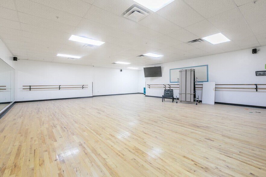 More Photos Of 445 N 700 W, North Salt Lake Warehouse For Sale