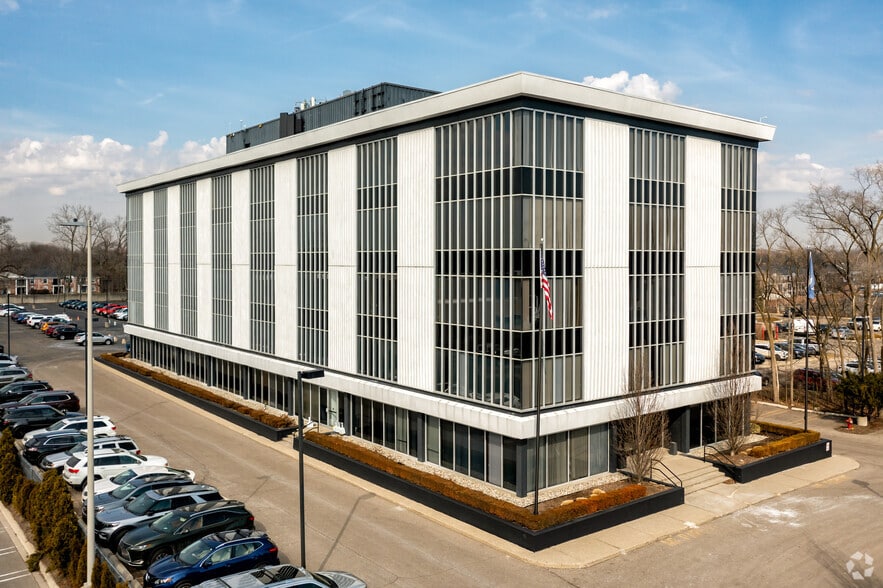 Primary Photo Of 30555 Southfield Rd, Southfield Office For Lease