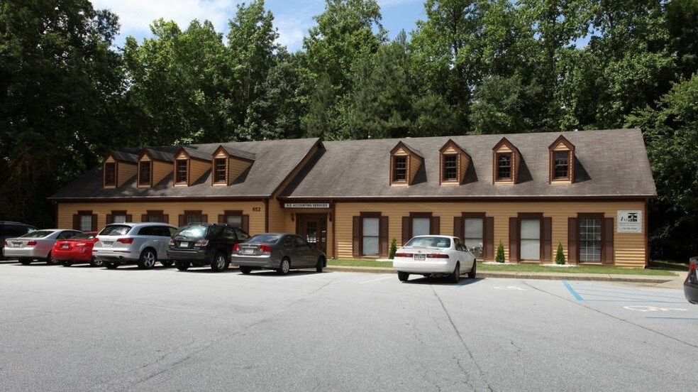 More Photos Of 652 Exchange Pl, Lilburn Office For Lease