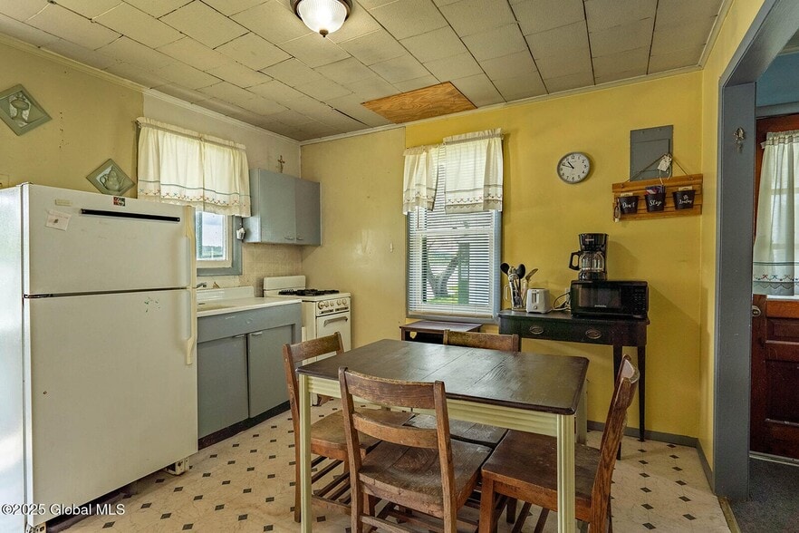 More Photos Of 4140 County Route 48, Argyle Specialty For Sale