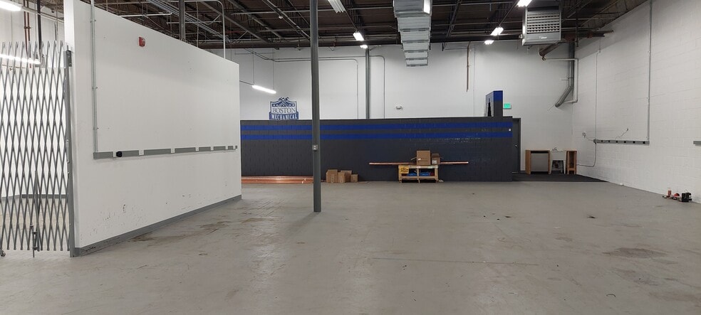 More Photos Of 30-32 6th Rd, Woburn Warehouse For Lease