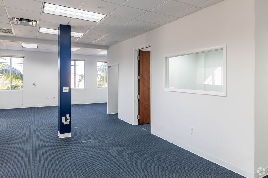 More Photos Of 1398 SW 160th Ave, Weston Medical For Lease