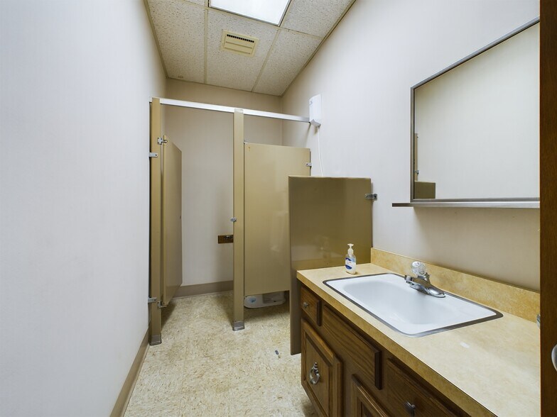 More Photos Of 101 E Elm St, Union City Bank For Sale