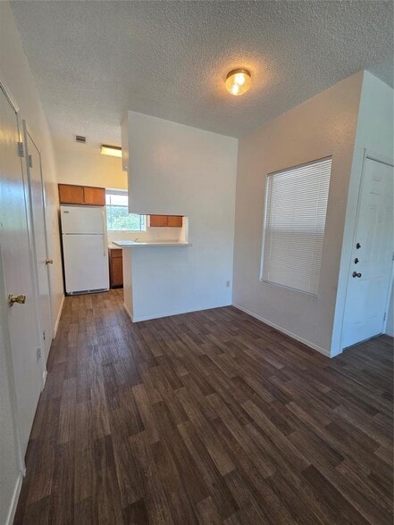 More Photos Of 2423 W Slaughter Ln, Austin Multifamily For Sale