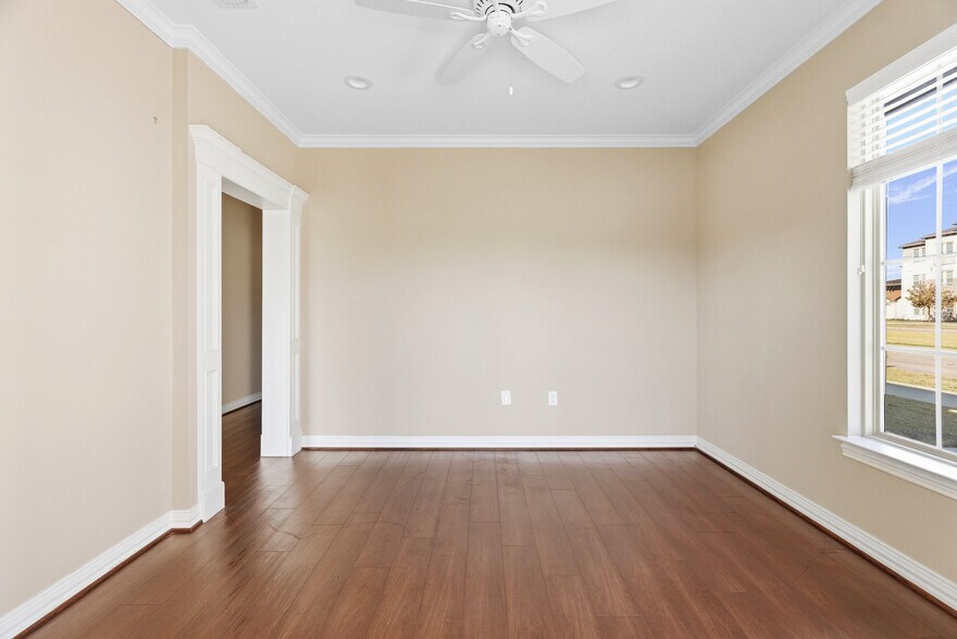More Photos Of 8951 Collin McKinney Pky, McKinney Unknown For Lease