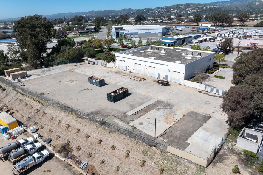 More Photos Of 1780 E Lemonwood Dr, Santa Paula Manufacturing For Lease