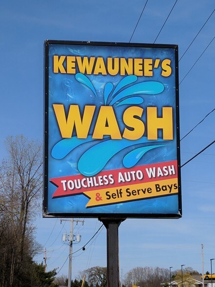 More Photos Of 921 Marquette Dr, Kewaunee Carwash For Sale