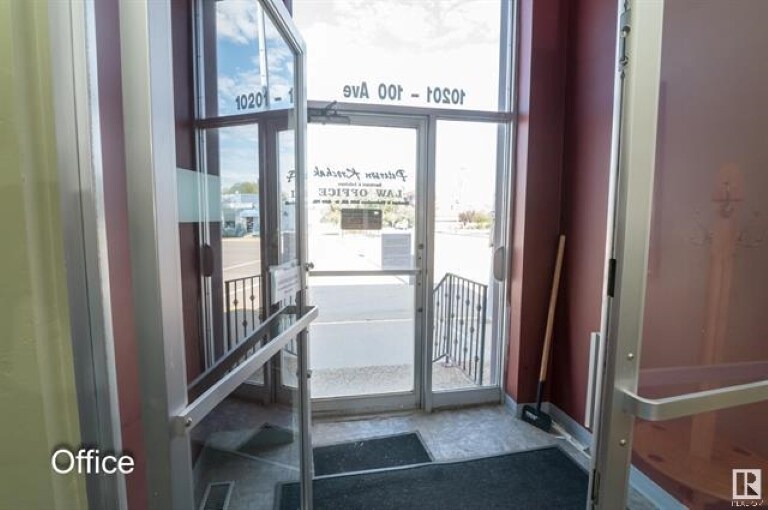 Primary Photo Of 10201 100 Av, Morinville Office Residential For Sale