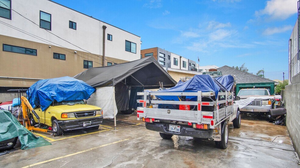 More Photos Of 644 N Serrano Ave, Los Angeles Multifamily For Sale