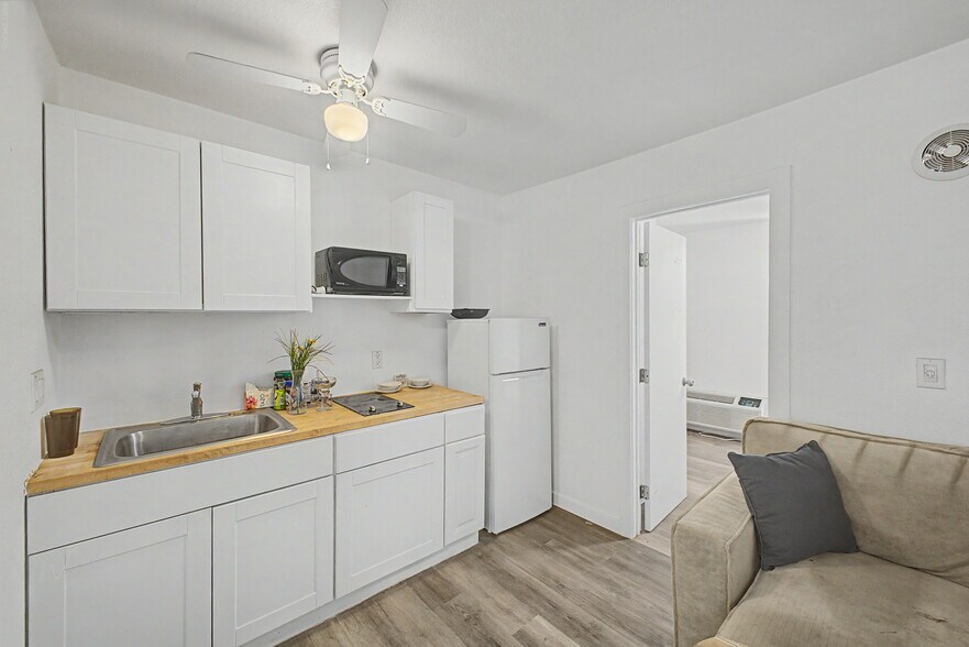 More Photos Of 1025 E Benson Hwy, Tucson Apartments For Sale