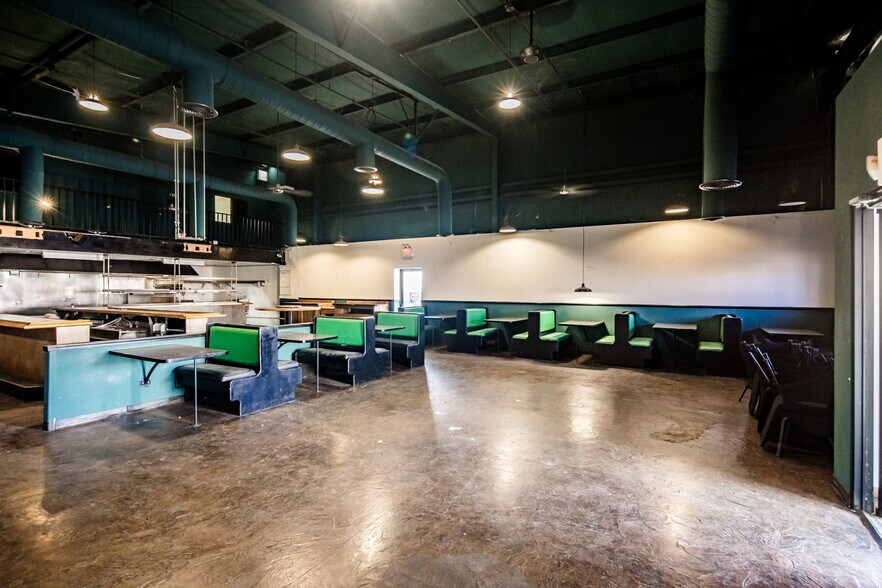 More Photos Of 790 Lake Havasu Ave N, Lake Havasu City Freestanding For Lease