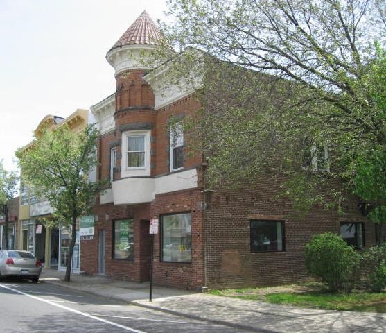 More Photos Of 200 Merrick Rd, Rockville Centre Storefront Retail Residential For Lease