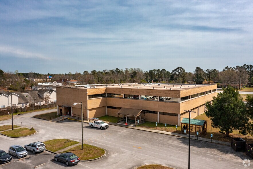 More Photos Of 4000 Dr Martin Luther King Jr Blvd, New Bern Office For Lease