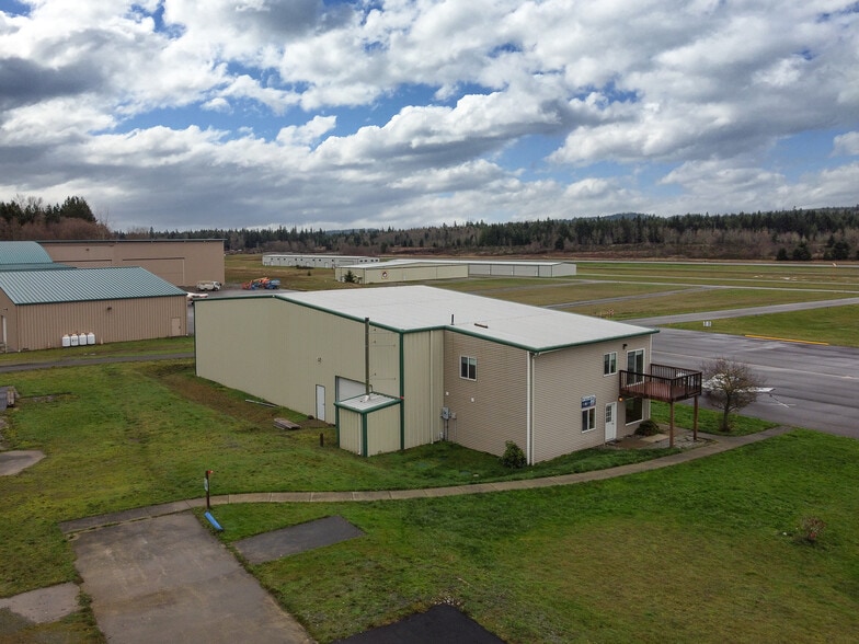More Photos Of 191 Airport Rd, Port Townsend Airplane Hangar For Sale