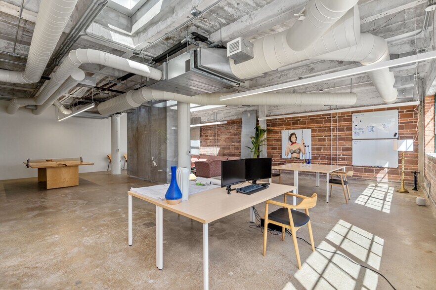 More Photos Of 1701 Commerce St, Houston Loft Creative Space For Lease