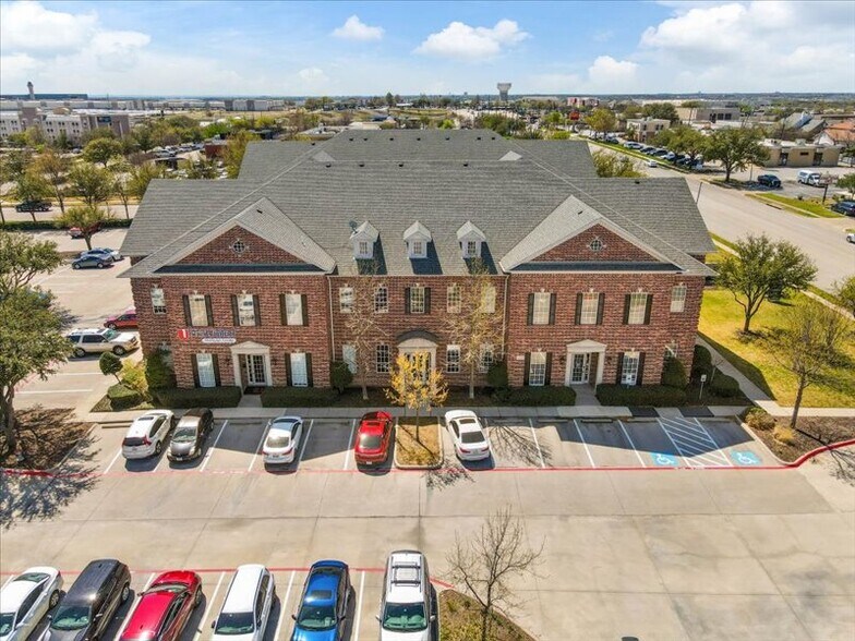 More Photos Of 1245 S Main St, Grapevine Unknown For Lease