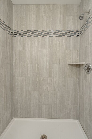 More Photos Of 501 Cedarmont Dr, Antioch Apartments For Sale