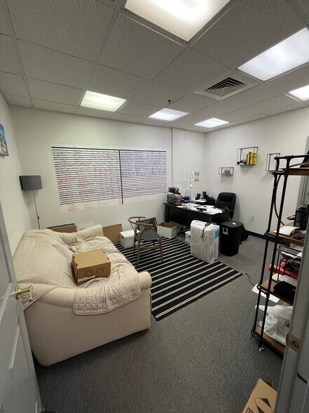 More Photos Of 1616 Centerville Tpke, Virginia Beach Light Distribution For Lease