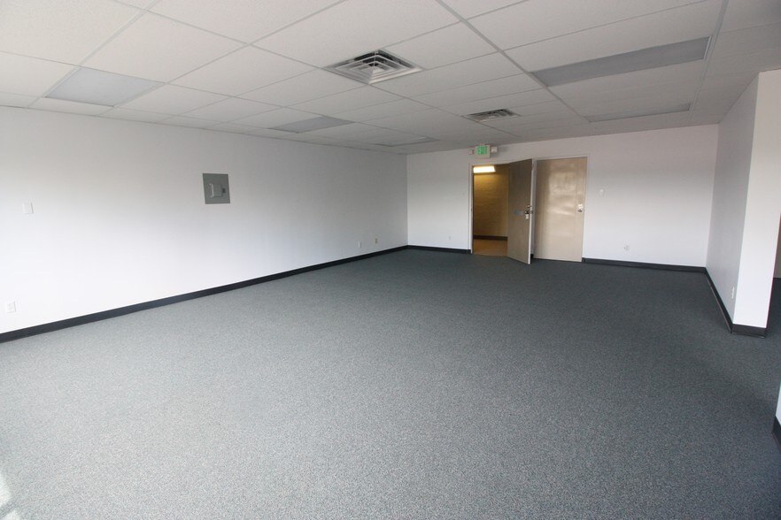 More Photos Of 4045 N Wadsworth Blvd, Wheat Ridge Office For Lease